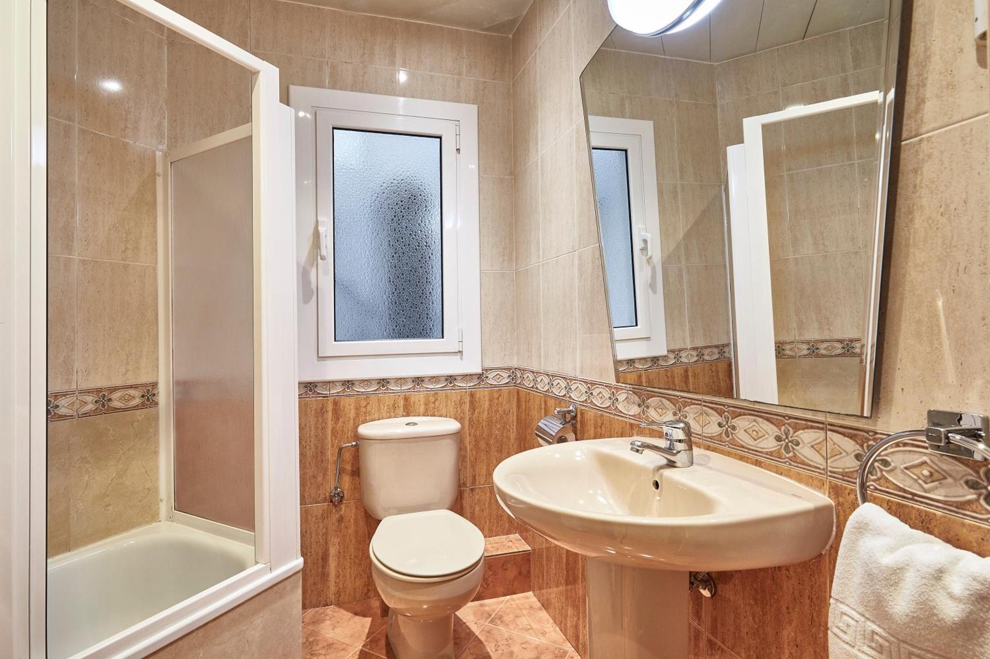 Bbarcelona Gaudi Avenue Flat — Photos 1